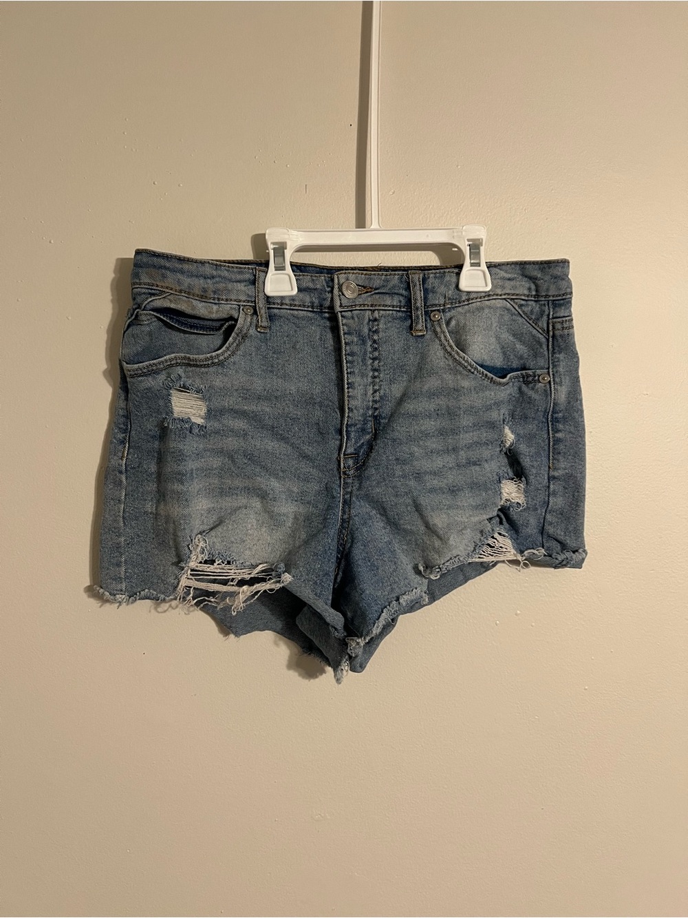 Sofia Jeans by Sofia Vergara Chi Shorts Women's Size 8 Cut Off Distressed